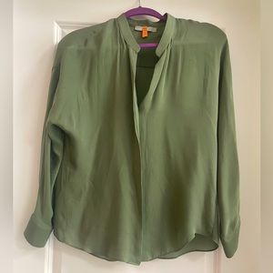 Vince 100% Silk Blouse Size 0 Green